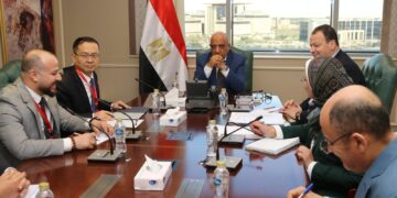 وزير الكهرباء يبحث مع مجموعة XD الصينية سبل دعم وتطوير الشراكة القائمة بين الشركة وقطاع الكهرباء