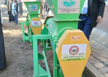 لتعظيم العائد ونشر الميكنة.. الزراعة توزع أكثر من 400 فراطة ذرة مُعاد تأهيلها كمنح لصغار المزارعين