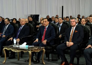 رئيس الوزراء يفتتح مصنع «ليوني مصر» العالمية لضفائر السيارات بمدينة بدر