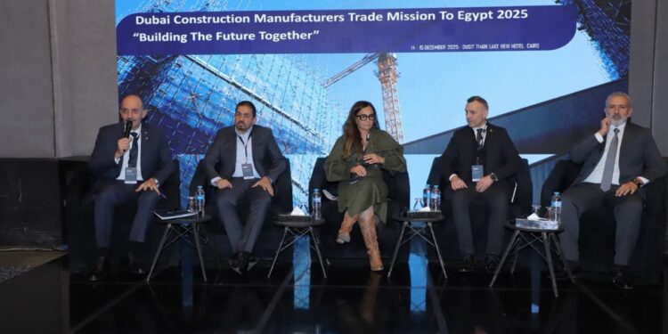 علاء فكري: الفرص الواعدة والاستقرار يعززان التعاون المصري الإماراتي ويجب العمل علي تأمين احتياجات سوق مواد البناء