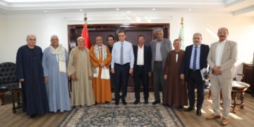 وزير الزراعة يستقبل وفداً من مزارعي الإصلاح الزراعي بالبحيرة وأسوان ويبحث حلولاً لرفع الأعباء عن كاهلهم