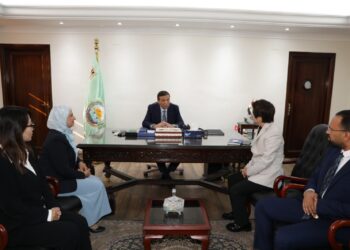 وزير الزراعة يبحث مع وفد صيني مستجدات إنشاء مصنع متطور للمبيدات بتكنولوجيا عالمية