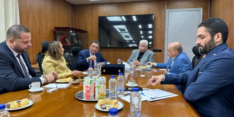 غرفة الصناعات الهندسية تبحث مع رئيس اتحاد الغرف الليبية فرص نفاذ المنتجات المصرية للسوق الليبية