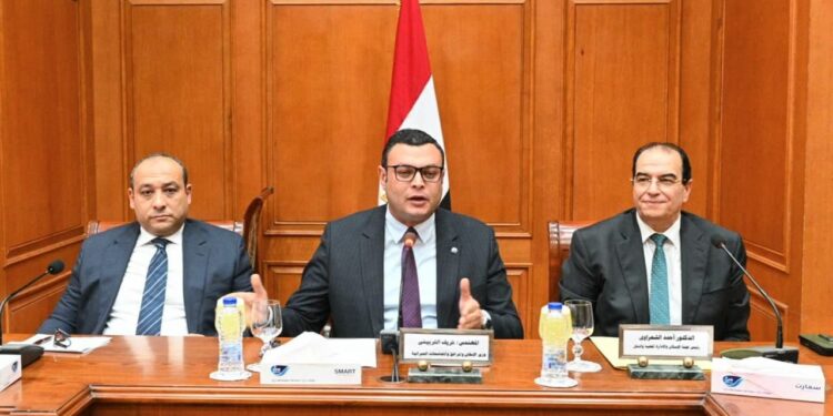 المهندس شريف الشربيني يشارك في اجتماع لجنة الإسكان والإدارة المحلية والنقل بمجلس الشيوخ لمناقشة خطة عمل وزارة الإسكان