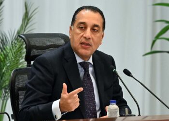 رئيس الوزراء: 670 مشروعا بـ «حياة كريمة» تم الإنتهاء بنسبة 100% من الإنشاءات بها و95% لمشروعات البنية التحتية بمحافظة الأقصر