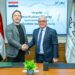 باستثمارات 5.6 مليون دولار .. رئيس اقتصادية قناة السويس يوقع عقد شركة «أوروجلو مودا تكستايل» التركية لإقامة مصنع للملابس الجاهزة