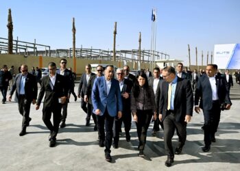 رئيس الوزراء يبدأ جولة موسعة لافتتاح مشروعات صناعية ولوجستية جديدة بالمنطقة الاقتصادية لقناة السويس