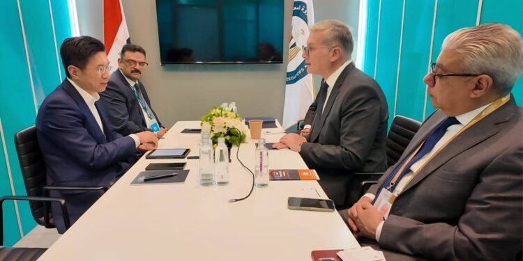 وزير البترول يناقش مع شركات صينية وبرازيلية كبري للتعدين مجالات الاستثمار في مصر
