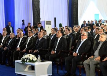 بحضور رئيس الوزراء .. بدء فعاليات الاحتفال بانطلاق التشغيل التجاري لمحطة البحر الأحمر لتداول الحاويات بميناء السخنة