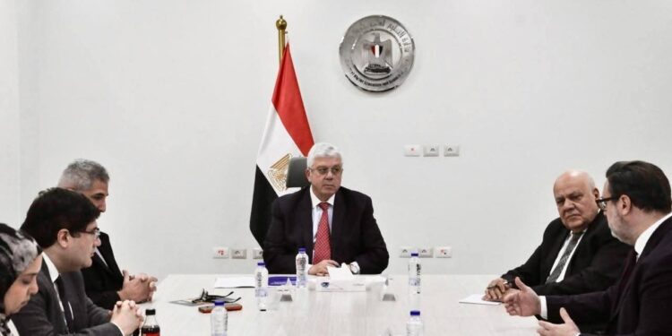 وزير التعليم العالي يبحث سبل التعاون مع منظمة OBREAL الدولية بالقاهرة