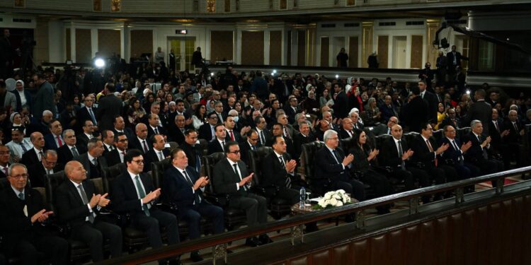 رئيس الوزراء يشهد إحتفالية إطلاق المبادرة الوطنية لدعم الطلاب المتفوقين بالجامعات المصرية