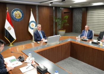 وزير البترول يبحث مع «شينج فا» الصينية آفاق الاستثمار في التعدين والصناعات المصاحبة