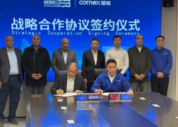 وزير الكهرباء يشهد توقيع اتفاقية تعاون استراتيجي لتوطين صناعة بطاريات تخزين الطاقة بين «كيميت المصرية» و «مجموعة شركات كرنكس الصينية» 