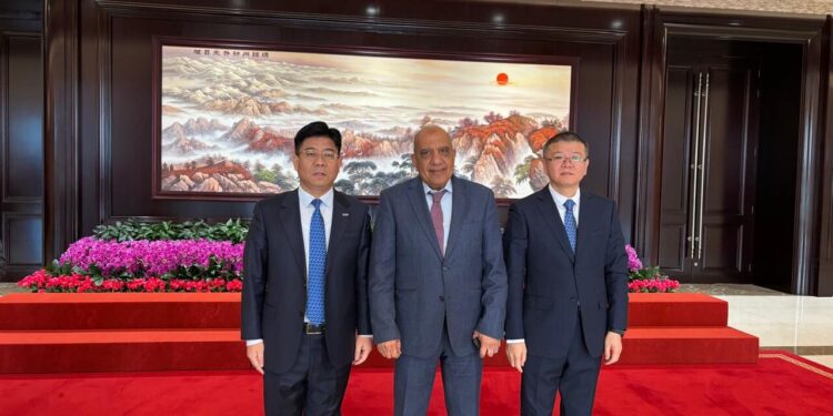 وزير الكهرباء يشهد مراسم توقيع مذكرة تفاهم بين شركة كيميت المصرية وشركة تبيا الصينية للتعاون في مجالات الطاقة المتجددة