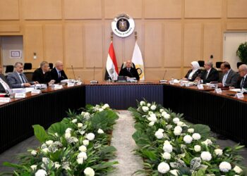 وزير الصناعة يترأس اجتماع مجلس إدارة مركز تحديث الصناعة