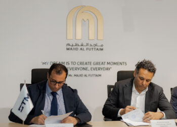 شراكة استراتيجية بين STM وشركة ماجد الفطيم للتوسع بمتاجر كارفور وسوبيكو داخل مشروعاتها