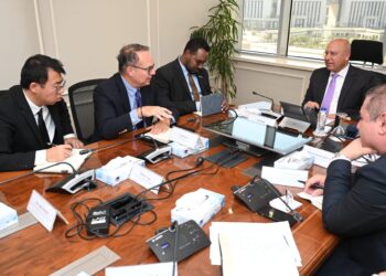 وزير الصناعة يبحث مع شركة إيليت سولار لتكنولوجيا الطاقة الشمسية خطط الشركة للتوسع في مصر وسبل تذليل تحدياتها