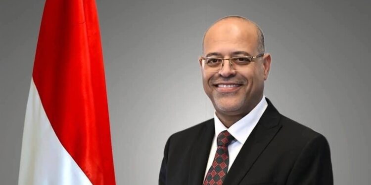 الدولة تواصل دعم العمالة غير المنتظمة .. وزير العمل يعتمد 3 ملايين جنيهًا للرعاية الاجتماعية والصحية وإعانات الحوادث لـ443 عاملًا في 23 محافظة