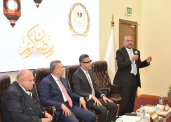 وزير التموين يعقد اجتماعًا موسعًا مع اتحاد الغرف التجارية وكبار المنتجين والسلاسل التجارية لتأمين احتياجات المواطنين خلال شهر رمضان 