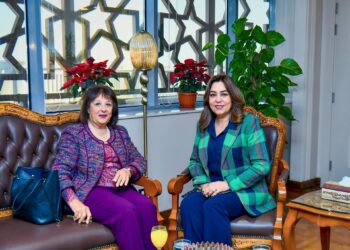 عقب حريق منشأة ناصر: «البيئة» تبحث حلولًا جذرية لتنظيم أنشطة جمع وفرز وتجهيز المخلفات بالمنطقة حفاظًا على سلامة المواطنين