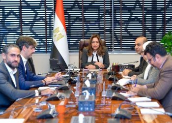 وزيرة التنمية المحلية والبيئة تبحث مع شركة «كلين كربون» لتحويل المخلفات إلى وقود بديل عالي الجودة SRF لمصانع الأسمنت