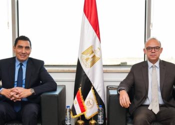 وزيرا الاستثمار والتجارة الخارجية والشباب والرياضة يبحثان آليات تأسيس صندوق استثمار لدعم المواهب الرياضية