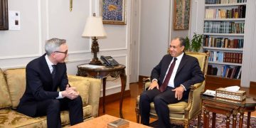 وزير الخارجية يلتقي الرئيس التنفيذي لشركة «سكاتك» النرويجية لتعزيز التعاون بين البلدين