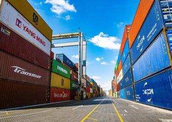 اقتصادية قناة السويس تعلن تنفيذ مشروع ساحات انتظار متطورة ومنظومة لإعادة توجيه الشاحنات بواسطة تحالف «ايجيترانس نوسكو – نافذ الدولية» بميناء السخنة