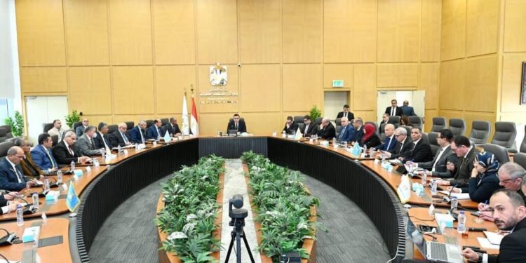 وزير الإسكان يُصدر حزمة تكليفات لتطوير منظومة العمل بالوزارة