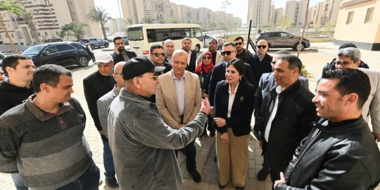 في أولى زياراتها التفقدية: وزيرة الإسكان تتفقد وحدات المبادرة الرئاسية «سكن لكل المصريين» وتتابع أعمال المرافق بمدينة حدائق العاصمة