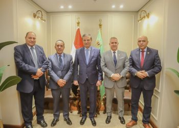 وزير الزراعة يستقبل رئيس ووكيل وأمين سر لجنة الزراعة والري بمجلس الشيوخ لتعزيز التعاون المشترك