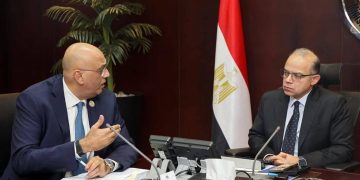 وزير الاستثمار يلتقي الرئيس التنفيذي لجهاز تنمية المشروعات لبحث تعزيز دعم ريادة الأعمال