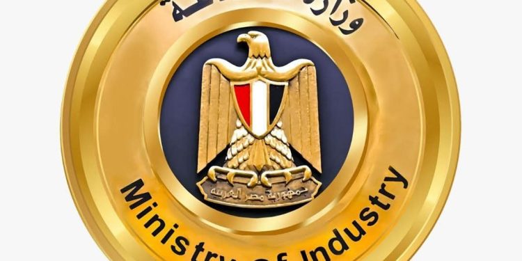 تيسيراً على المستثمرين .. وزير الصناعة يصدر قراراً بتعديل ضوابط تأجير المصانع داخل المناطق الصناعية ومناطق المطور الصناعي