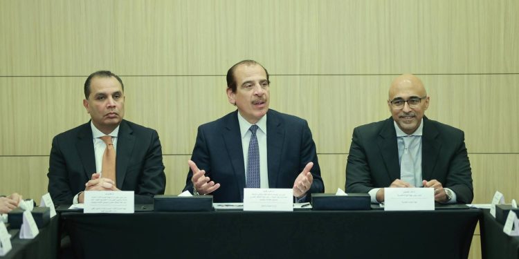 وزارة الصحة تعقد الاجتماع الأول للتحالف المصري لمصنعي اللقاحات لبحث توطين الصناعة وتحويل مصر لمركز إقليمي