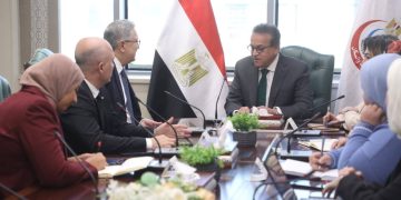 وزير الصحة يبحث مع وفد شركة عبدي إبراهيم التركية تعزيز التعاون وفرص الاستثمار في صناعة الدواء المصرية
