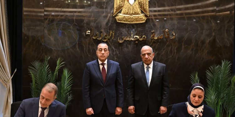 رئيس الوزراء: توقيع حزمة من اتفاقيات شراء الطاقة وإقامة محطات مستقلة لتخزين الطاقة الكهربائية بإجمالي قدرات تصل إلى 5620 ميجاوات