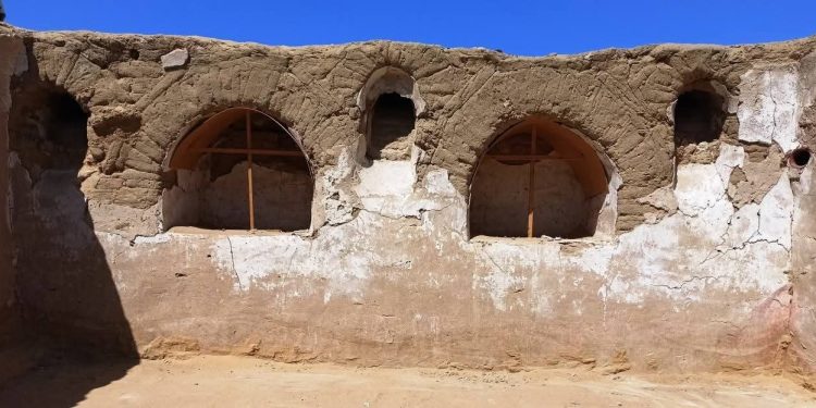 الكشف عن بقايا دير أثري بوادي النطرون يؤرخ لبدايات الرهبنة في مصر والعالم