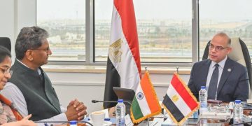 وزير الاستثمار يبحث مع السفير الهندي بالقاهرة تعميق الشراكة الاقتصادية وزيادة التبادل التجاري بين البلدين