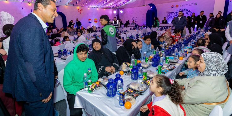 بيبسيكو مصر تشارك أهالى الجيزة إفطارا رمضانيا ضمن جهودها لتقديم مليون وجبة خلال رمضان