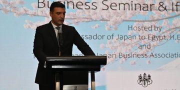 وزير الصناعة يستعرض مجالات التعاون الحالية والفرص الاستثمارية المتاحة بين مصر واليابان ويشيد بقوة العلاقات بين البلدين