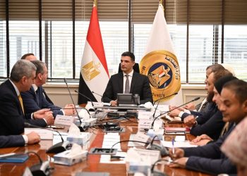 باستثمارات 200 مليون دولار .. وزير الصناعة يبحث مع شركة دراسكيم للكيماويات المتخصصة مشروع إنشاء أول مصنع لإنتاج سيانيد الصوديوم في مصر والشرق الأوسط 