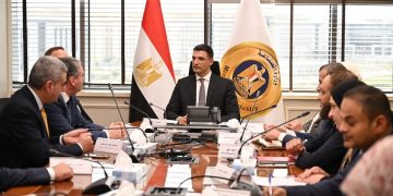 باستثمارات 200 مليون دولار .. وزير الصناعة يبحث مع شركة دراسكيم للكيماويات المتخصصة مشروع إنشاء أول مصنع لإنتاج سيانيد الصوديوم في مصر والشرق الأوسط 