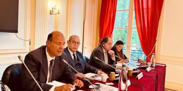 «الغرف العربية» تحذر من تداعيات إغلاق مضيق هرمز على الاقتصاد العالمي