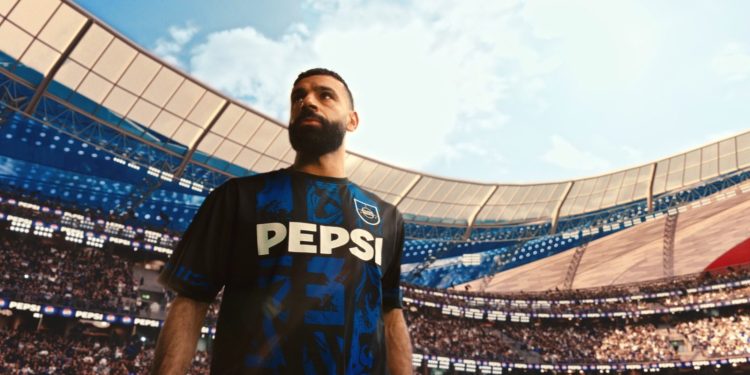 Pepsi Football Nation تحتفل بمحمد صلاح كأيقونة عالمية تُجسّد ماضي وحاضر ومستقبل شغف كرة القدم
