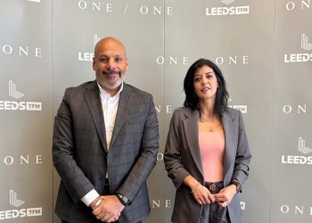 وان أوف وان وLEEDS TFM يوقعان شراكة استراتيجية لضمان الريادة التشغيلية والاستدامة لمشروع Bridges الشيخ زايد