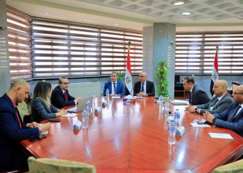 وزير التربية والتعليم يبحث مع رئيس هيئة الرقابة المالية آليات إدراج «الثقافة المالية» بالمناهج الدراسية