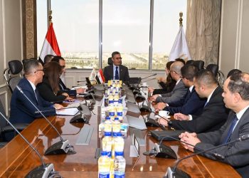 وزير التموين يجتمع مع مسؤولي شركة مايكروسوفت العالمية لبحث سبل تعزيز التحول الرقمي وتطوير منظومة الخدمات التموينية