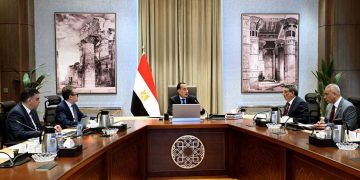 رئيس الوزراء يتابع الموقف المالي للهيئة المصرية للشراء الموحد وسداد مستحقات الشركات الموردة