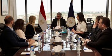 وزير السياحة يبحث مع مدير شركة فيزا مصر وليبيا والسودان آفاق الشراكة الاستراتيجية لدعم تجربة السائح في مصر