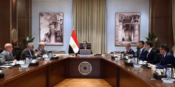 رئيس الوزراء يلتقي شركة «خينان تشهنجفو» الصينية لاستعراض خطة إقامة مصنع ضخم لإنتاج الألومنيوم باستثمارات 2 مليار دولار